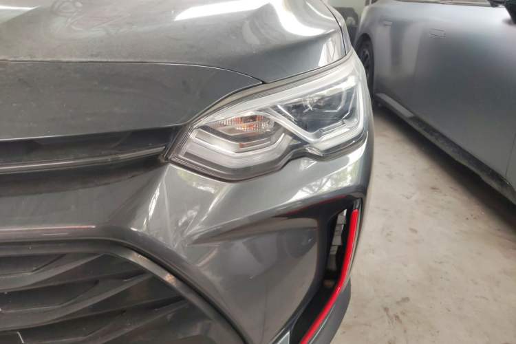 Used Chevrolet Orlando 2019 Redline 530T Automatic Enjoyment Version (5+2 Seating) China VI Left Front Headlight