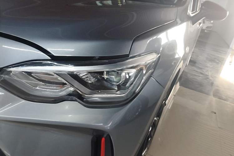 Used Chevrolet Orlando 2019 Redline 530T Automatic Enjoyment Version (5+2 Seating) China VI Left Front Headlight
