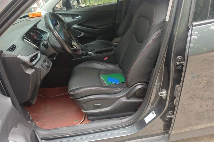 Used Chevrolet Orlando 2019 Redline 530T Automatic Enjoyment Version (5+2 Seating) China VI Left Front Seat