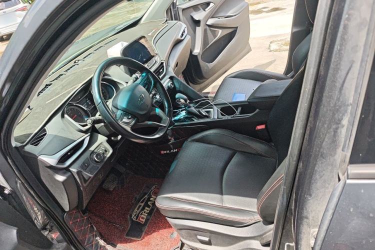 Used Chevrolet Orlando 2019 Redline 530T Automatic Enjoyment Version (5+2 Seating) China VI Left Front Seat
