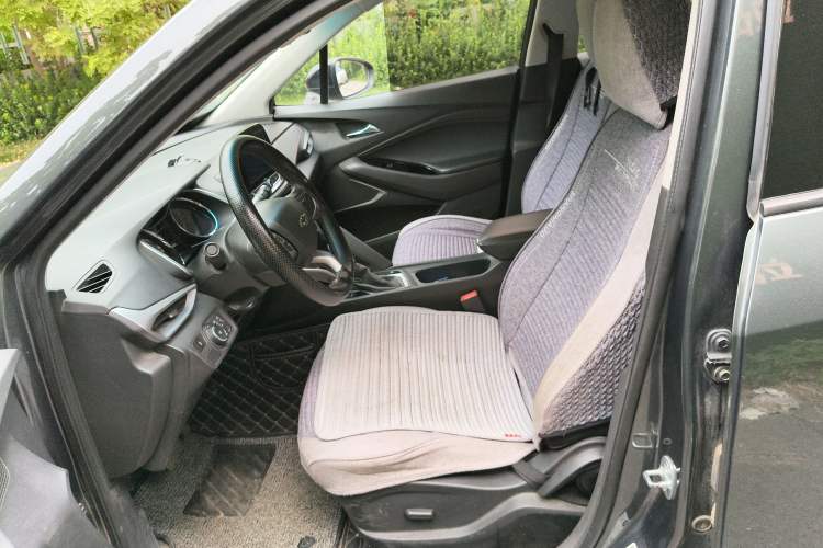 Used Chevrolet Orlando 2019 Redline 530T Automatic Enjoyment Version (5+2 Seating) China VI Left Front Seat