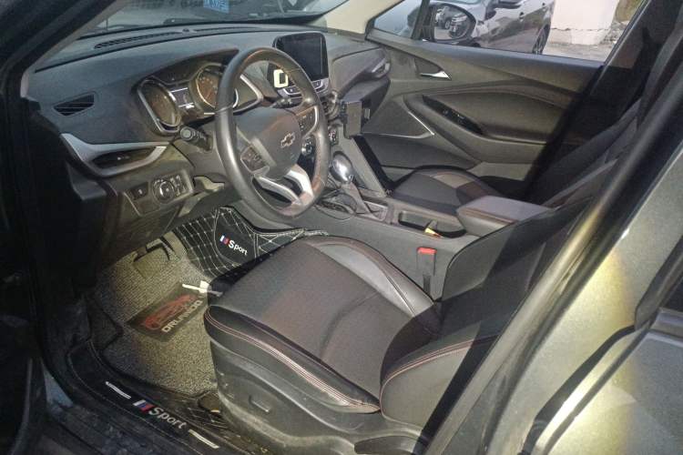 Used Chevrolet Orlando 2019 Redline 530T Automatic Enjoyment Version (5+2 Seating) China VI Left Front Seat