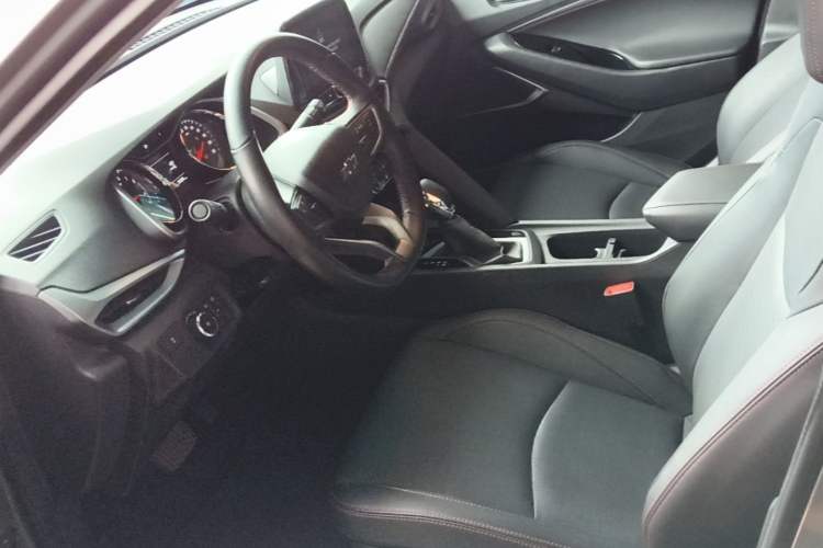 Used Chevrolet Orlando 2019 Redline 530T Automatic Enjoyment Version (5+2 Seating) China VI Left Front Seat