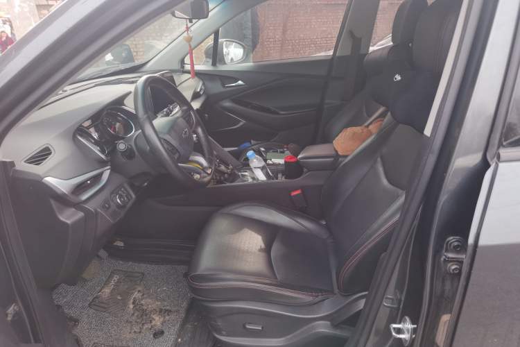 Used Chevrolet Orlando 2019 Redline 530T Automatic Enjoyment Version (5+2 Seating) China VI Left Front Seat