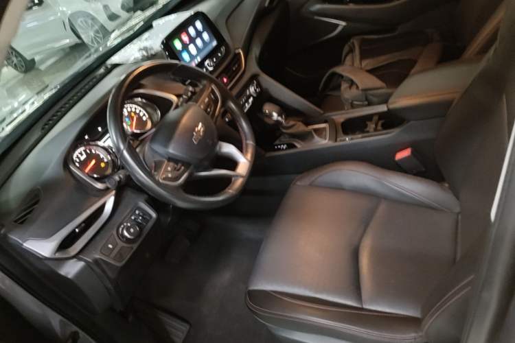 Used Chevrolet Orlando 2019 Redline 530T Automatic Enjoyment Version (5+2 Seating) China VI Left Front Seat