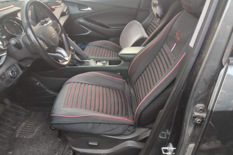 Used Chevrolet Orlando 2019 Redline 530T Automatic Enjoyment Version (5+2 Seating) China VI Left Front Seat
