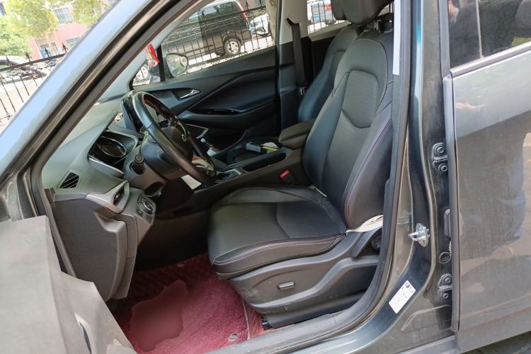 Used Chevrolet Orlando 2019 Redline 530T Automatic Zhaoxiang Edition (5+2 Seating) China VI Left Front Seat