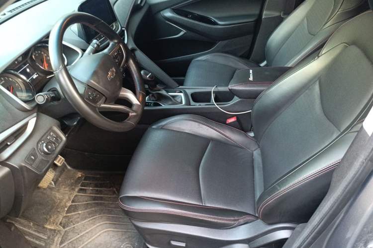 Used Chevrolet Orlando 2019 Redline 530T Automatic Enjoyment Version (5+2 Seating) China VI Left Front Seat