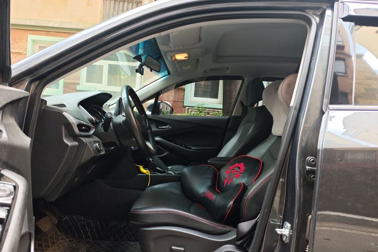 Used Chevrolet Orlando 2019 Redline 530T Automatic Enjoyment Version (5+2 Seating) China VI Left Front Seat