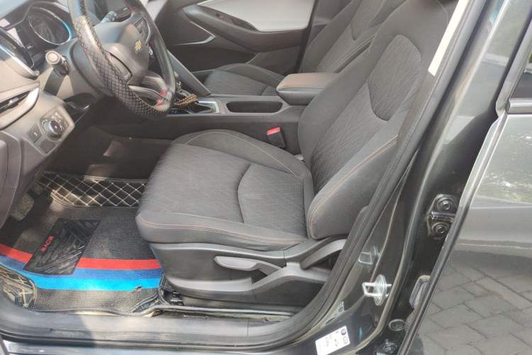 Used Chevrolet Orlando 2019 530T Automatic Luxury Edition (5+2 Seater) – China VI Standard Left Front Seat