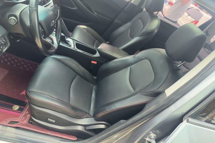 Used Chevrolet Orlando 2019 Redline 530T Automatic Enjoyment Version (5+2 Seating) China VI Left Front Seat