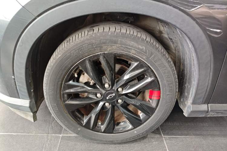 Used Chevrolet Orlando 2019 Redline 530T Automatic Enjoyment Version (5+2 Seating) China VI Left Front Wheel Hub