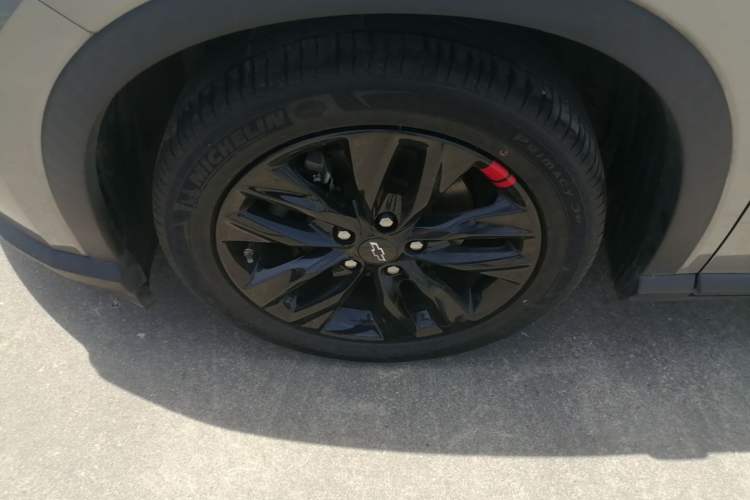 Used Chevrolet Orlando 2019 Redline 530T Automatic Enjoyment Version (5+2 Seating) China VI Left Front Wheel Hub