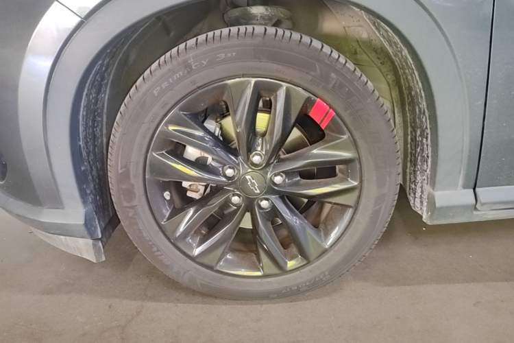 Used Chevrolet Orlando 2019 Redline 530T Automatic Enjoyment Version (5+2 Seating) China VI Left Front Wheel Hub