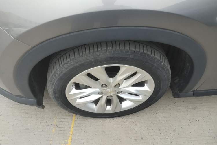 Used Chevrolet Orlando 2019 530T Automatic Luxury Edition (5+2 Seater) – China VI Standard Left Front Wheel Hub