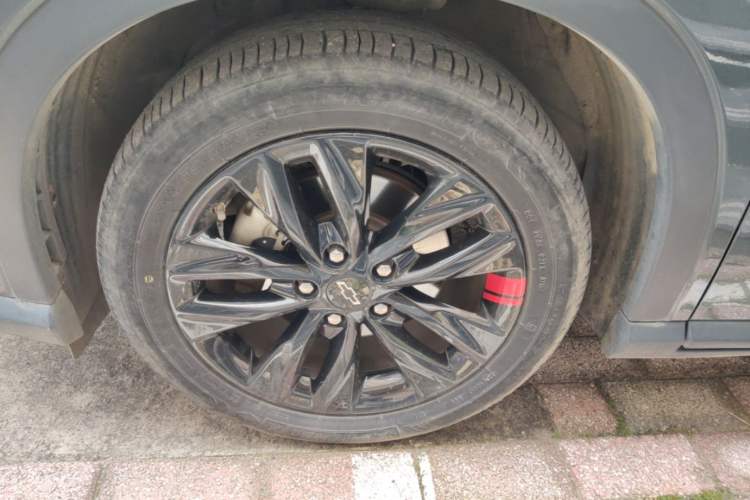 Used Chevrolet Orlando 2019 Redline 530T Automatic Enjoyment Version (5+2 Seating) China VI Left Front Wheel Hub