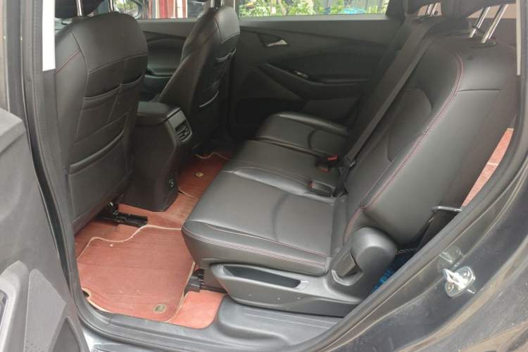 Used Chevrolet Orlando 2019 Redline 530T Automatic Enjoyment Version (5+2 Seating) China VI Left Rear Seat