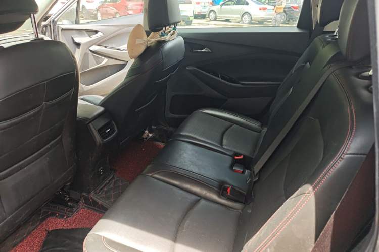 Used Chevrolet Orlando 2019 Redline 530T Automatic Enjoyment Version (5+2 Seating) China VI Left Rear Seat