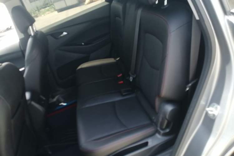 Used Chevrolet Orlando 2019 Redline 530T Automatic Enjoyment Version (5+2 Seating) China VI Left Rear Seat
