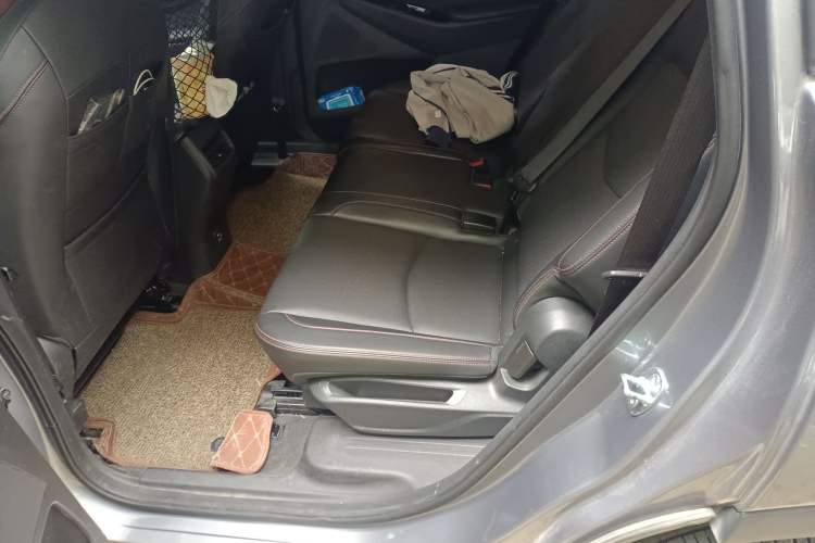 Used Chevrolet Orlando 2019 Redline 530T Automatic Enjoyment Version (5+2 Seating) China VI Left Rear Seat