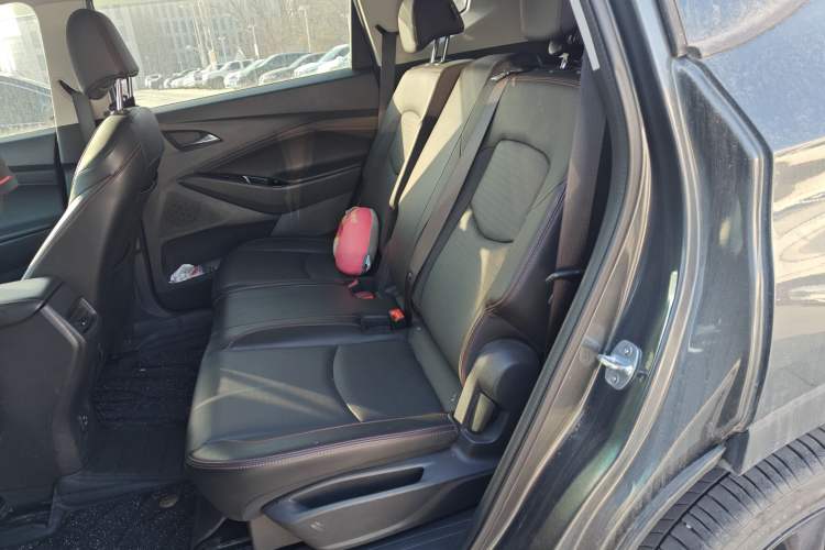 Used Chevrolet Orlando 2019 Redline 530T Automatic Enjoyment Version (5+2 Seating) China VI Left Rear Seat