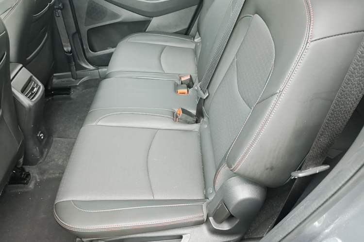 Used Chevrolet Orlando 2019 Redline 530T Automatic Enjoyment Version (5+2 Seating) China VI Left Rear Seat