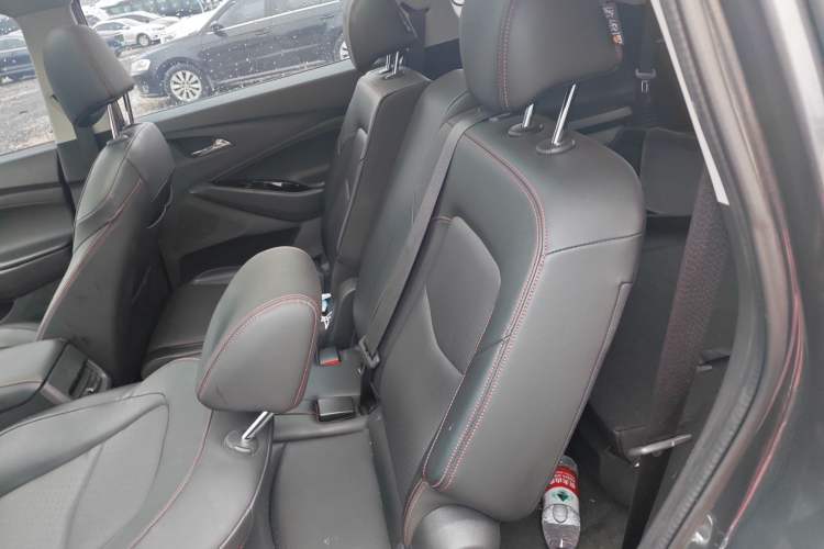 Used Chevrolet Orlando 2019 Redline 530T Automatic Enjoyment Version (5+2 Seating) China VI Left Rear Seat
