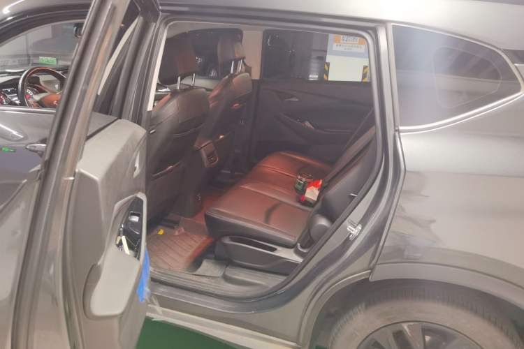 Used Chevrolet Orlando 2019 Redline 530T Automatic Zhaoxiang Edition (5+2 Seating) China VI Left Rear Seat