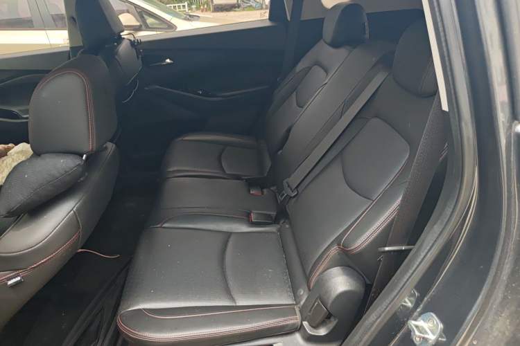 Used Chevrolet Orlando 2019 Redline 530T Automatic Enjoyment Version (5+2 Seating) China VI Left Rear Seat