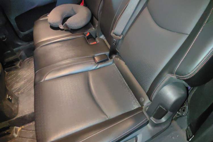 Used Chevrolet Orlando 2019 Redline 530T Automatic Enjoyment Version (5+2 Seating) China VI Left Rear Seat