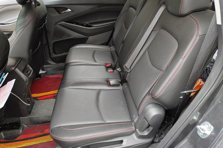 Used Chevrolet Orlando 2019 Redline 530T Automatic Enjoyment Version (5+2 Seating) China VI Left Rear Seat