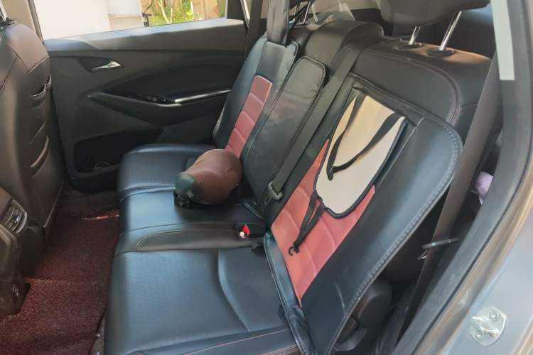 Used Chevrolet Orlando 2019 Redline 530T Automatic Enjoyment Version (5+2 Seating) China VI Left Rear Seat