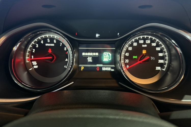 Used Chevrolet Orlando 2019 Redline 530T Automatic Enjoyment Version (5+2 Seating) China VI Odometer Close Up