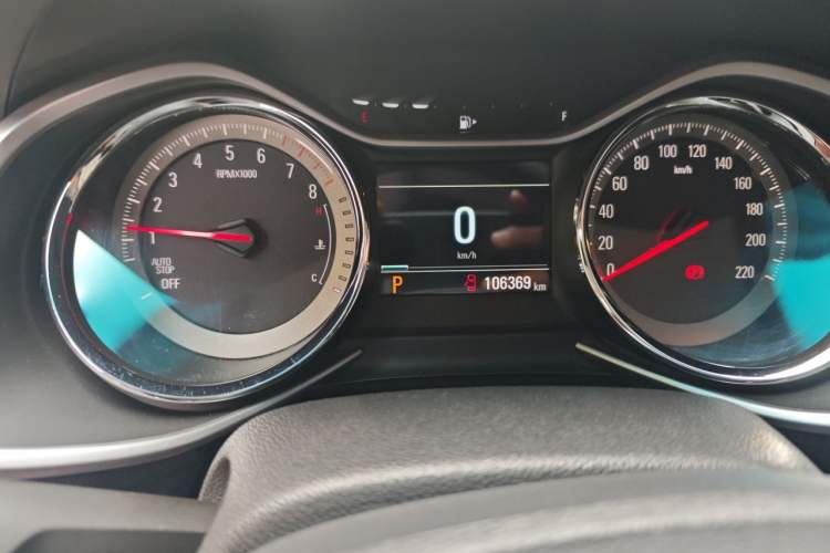 Used Chevrolet Orlando 2019 Redline 530T Automatic Enjoyment Version (5+2 Seating) China VI Odometer Close Up