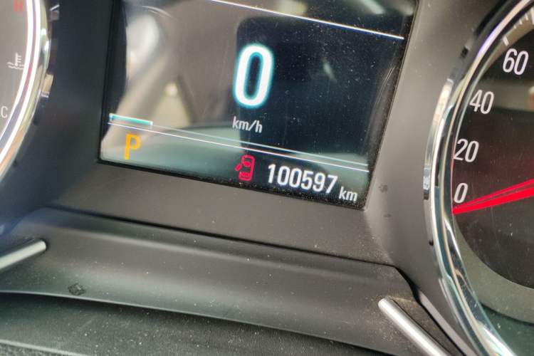 Used Chevrolet Orlando 2019 Redline 530T Automatic Enjoyment Version (5+2 Seating) China VI Odometer Close Up