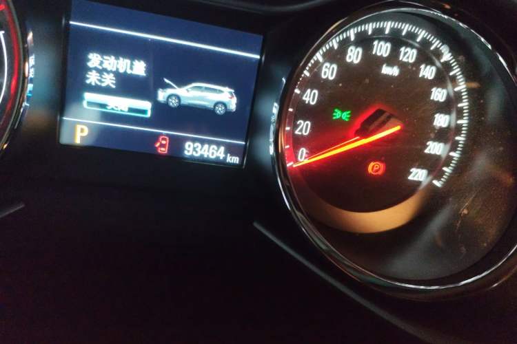 Used Chevrolet Orlando 2019 Redline 530T Automatic Enjoyment Version (5+2 Seating) China VI Odometer Close Up