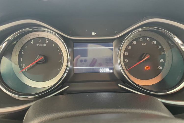 Used Chevrolet Orlando 2019 Redline 530T Automatic Enjoyment Version (5+2 Seating) China VI Odometer Close Up