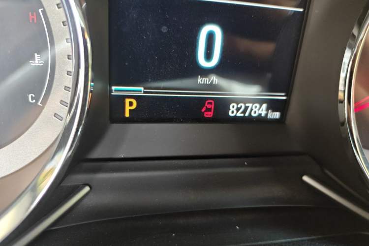 Used Chevrolet Orlando 2019 Redline 530T Automatic Enjoyment Version (5+2 Seating) China VI Odometer Close Up