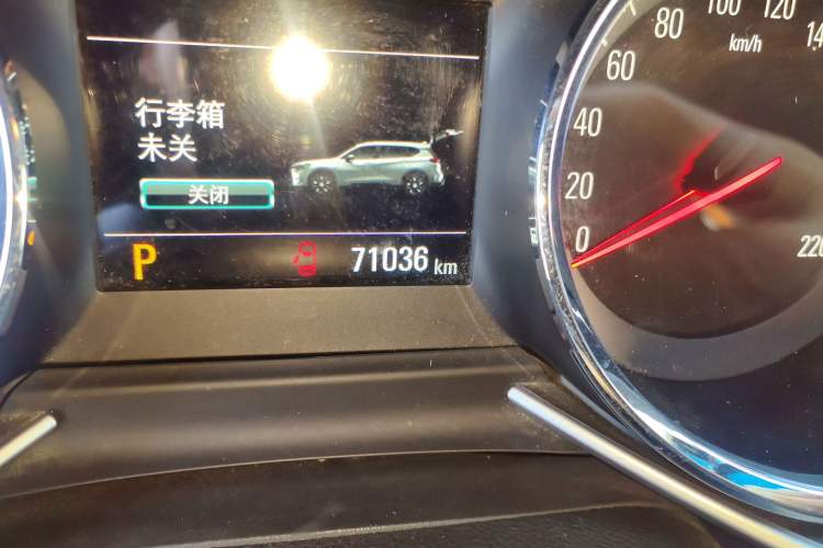 Used Chevrolet Orlando 2019 530T Automatic Luxury Edition (5+2 Seater) – China VI Standard Odometer Close Up