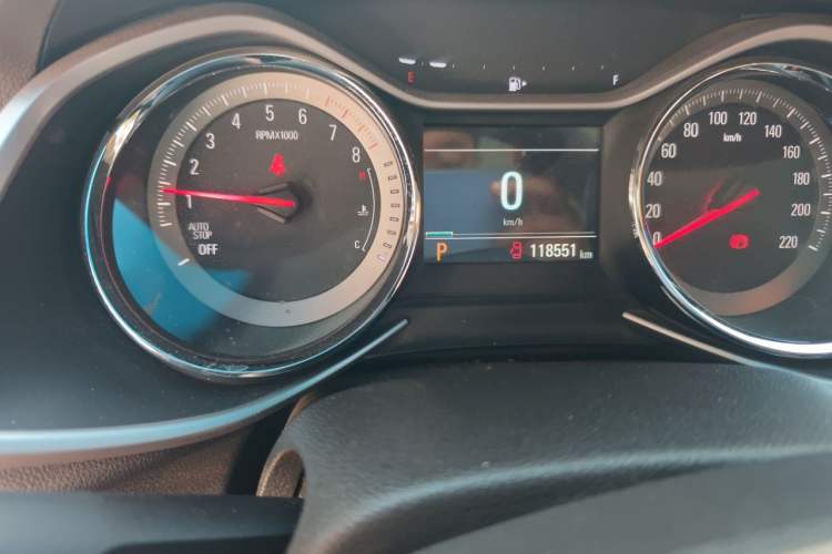 Used Chevrolet Orlando 2019 Redline 530T Automatic Enjoyment Version (5+2 Seating) China VI Odometer Close Up