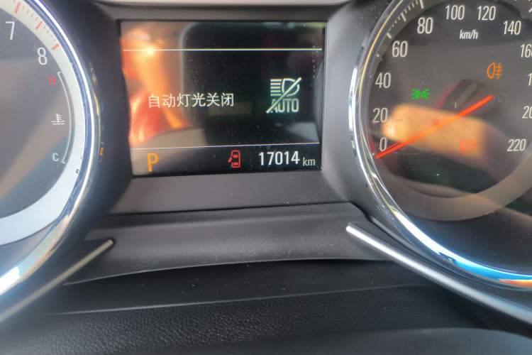 Used Chevrolet Orlando 2019 Redline 530T Automatic Enjoyment Version (5+2 Seating) China VI Odometer Close Up