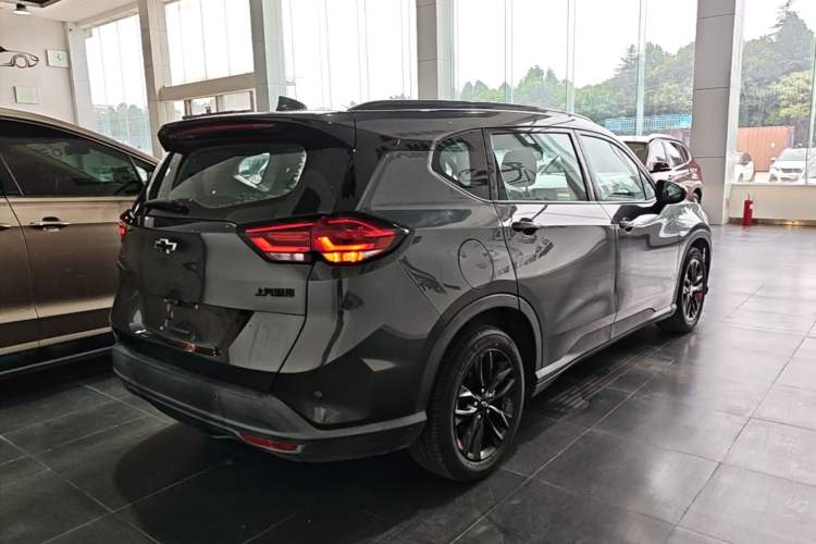 Used Chevrolet Orlando 2019 Redline 530T Automatic Enjoyment Version (5+2 Seating) China VI Rear Right 45 Deg