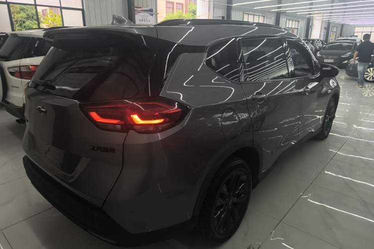 Used Chevrolet Orlando 2019 Redline 530T Automatic Enjoyment Version (5+2 Seating) China VI Rear Right 45 Deg