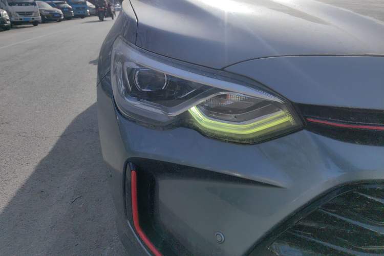 Used Chevrolet Orlando 2019 Redline 530T Automatic Enjoyment Version (5+2 Seating) China VI Right Front Headlight