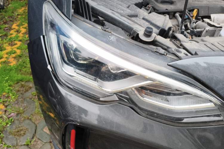 Used Chevrolet Orlando 2019 530T Automatic Luxury Edition (5+2 Seater) – China VI Standard Right Front Headlight