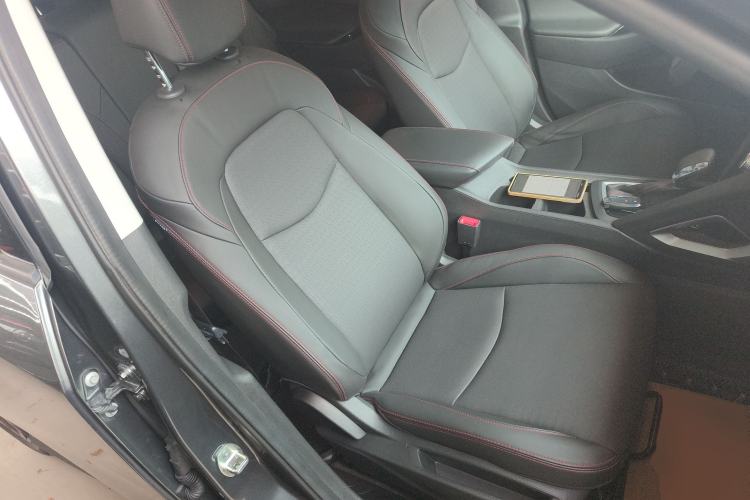 Used Chevrolet Orlando 2019 Redline 530T Automatic Enjoyment Version (5+2 Seating) China VI Right Front Seat