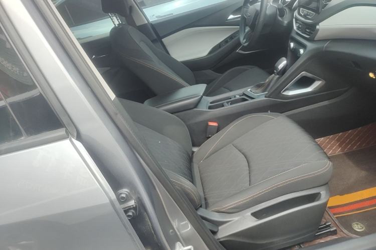 Used Chevrolet Orlando 2019 530T Automatic Luxury Edition (5+2 Seater) – China VI Standard Right Front Seat