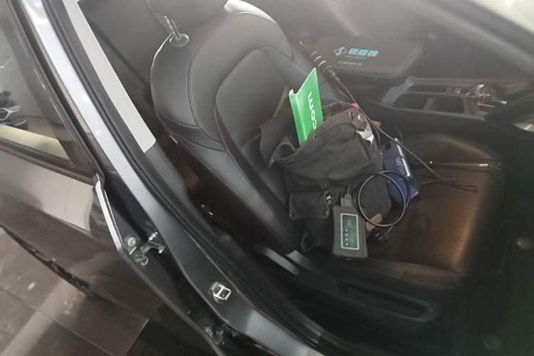 Used Chevrolet Orlando 2019 Redline 530T Automatic Enjoyment Version (5+2 Seating) China VI Right Front Seat