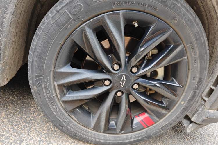 Used Chevrolet Orlando 2019 Redline 530T Automatic Enjoyment Version (5+2 Seating) China VI Right Front Wheel Hub