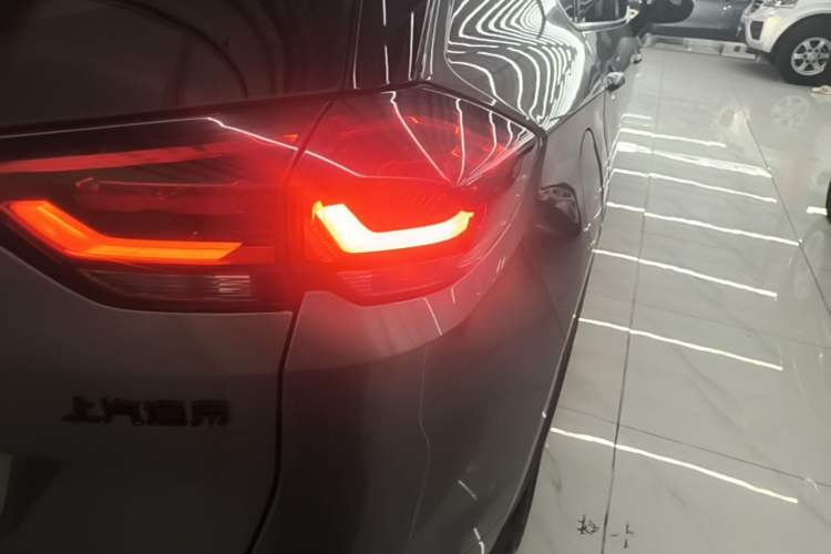Used Chevrolet Orlando 2019 Redline 530T Automatic Enjoyment Version (5+2 Seating) China VI Right Rear Taillight